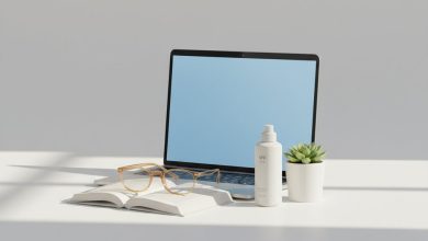 Защита от синего света: почему SPF нужен даже во время работы за компьютером